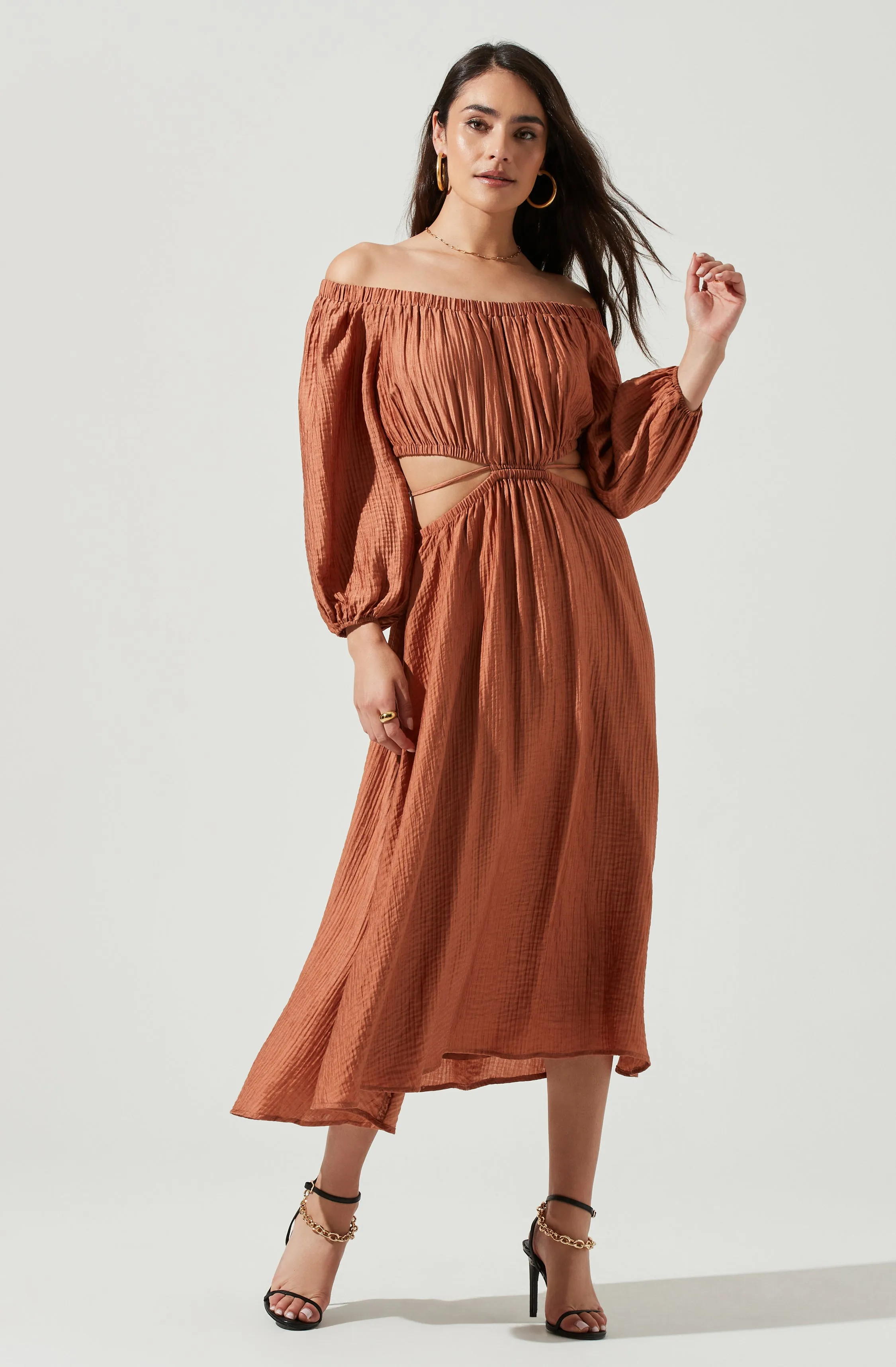 Cassian Cutout Off Shoulder Midi Dress