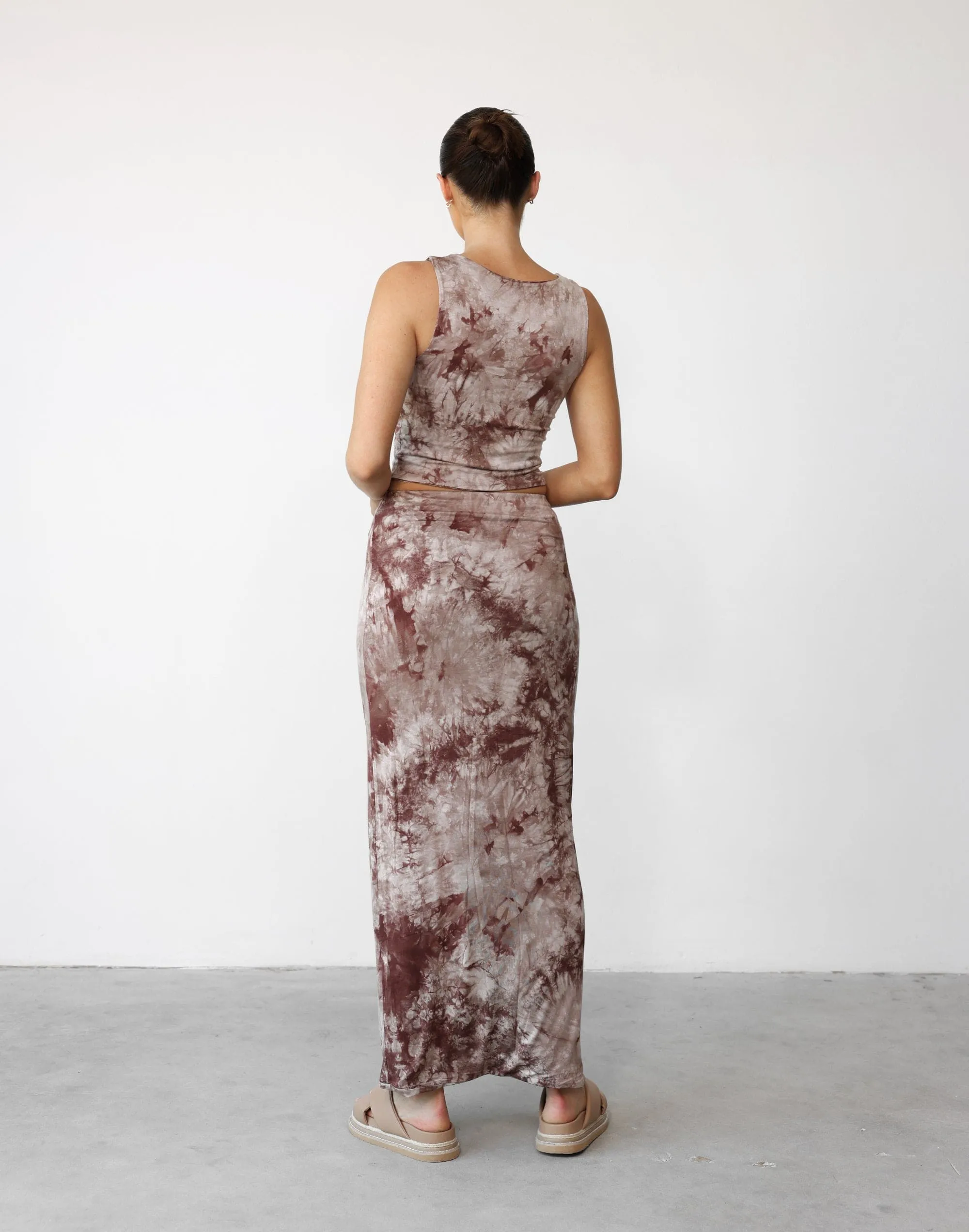 Nitara Maxi Skirt (Taupe Tie Dye)