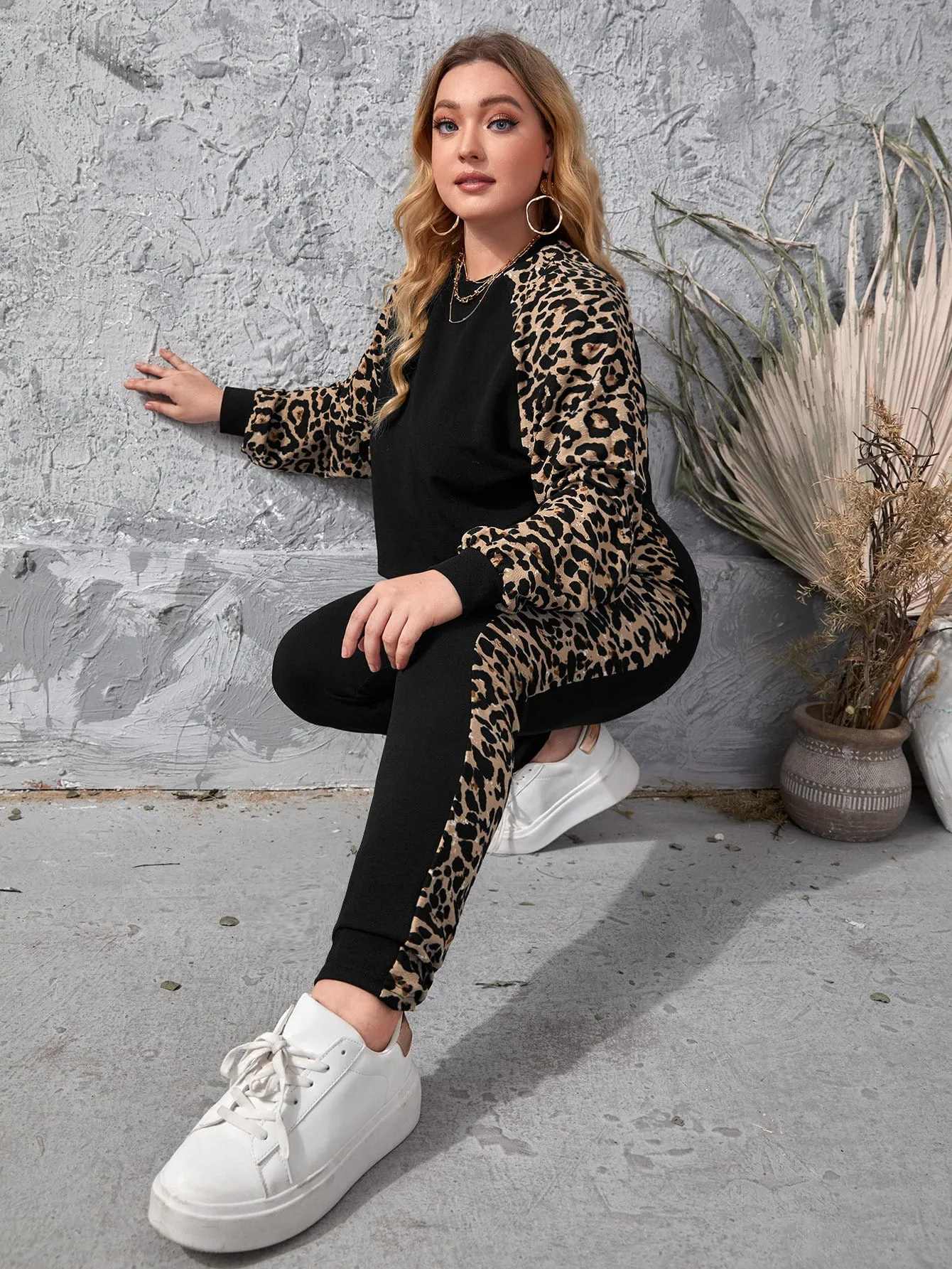 Plus Leopard Raglan Sleeve Tee Leggings