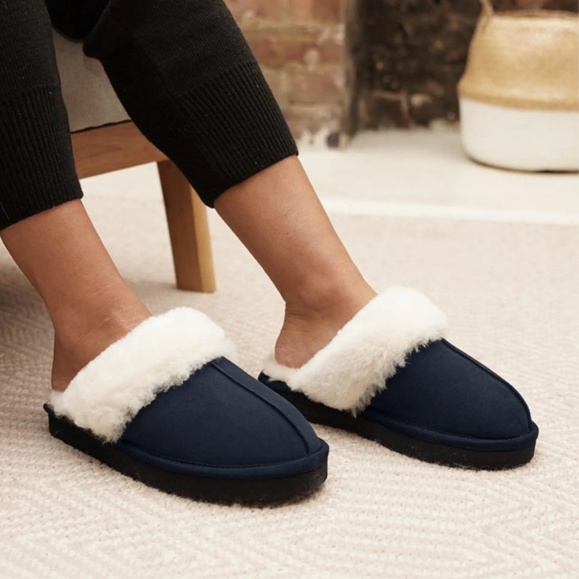 SUZIE NAVY SHEEPSKIN SLIPPER MULE